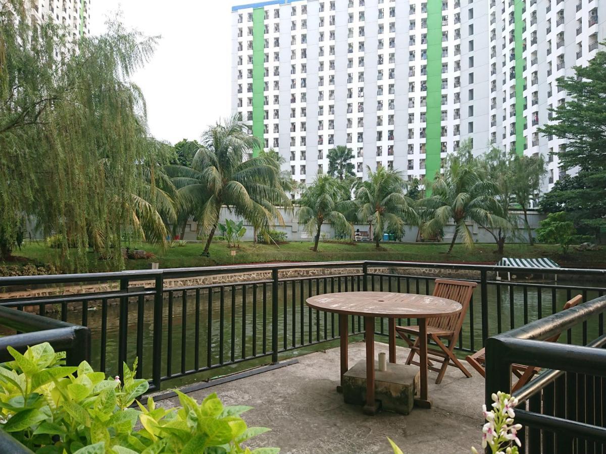 Green Lake View Just Sleep & Cozy Hotel Pondokcabe Hilir Exterior photo